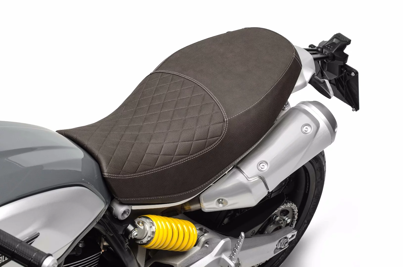 The brown plaid seat of the 2018 Ducati Scrambler 1100 Special