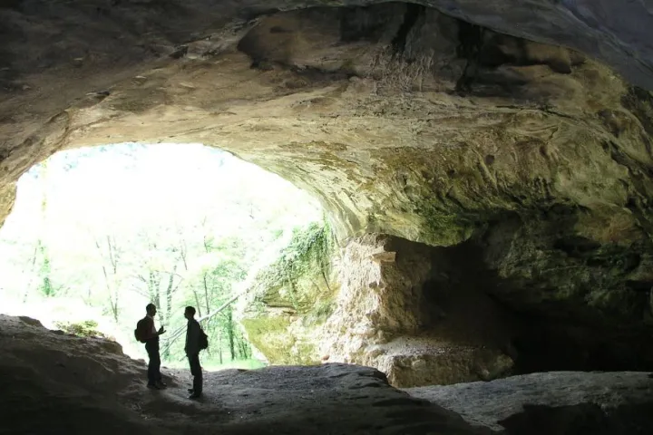 New analysis of Neanderthal bones found in Vindija Cave, Croatia, show that they're much older than previously thought, suggesting that humans and Neanderthals probably didn't overlap there