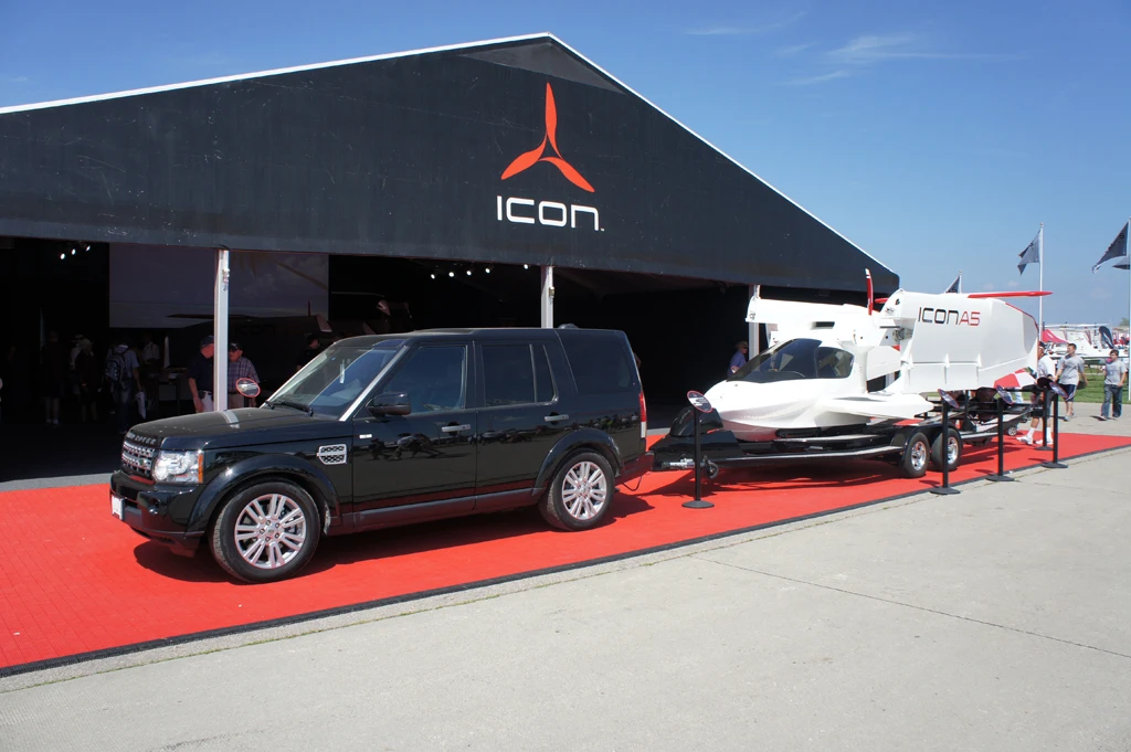 ICON Aircraft's A5 amphibious, two-seat, composite carbon fiber plane at Oshkosh/EAA Airventure 2010 (Image: Noel McKeegan)