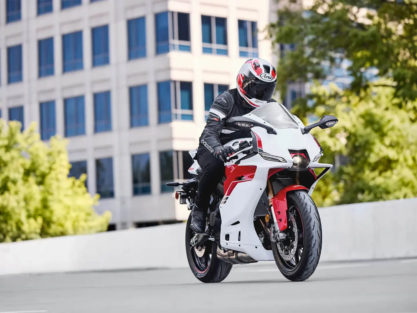Yamaha R9 With Rider YZF-R9: Finally, Yamaha builds the ultimate street-focused sportsbike