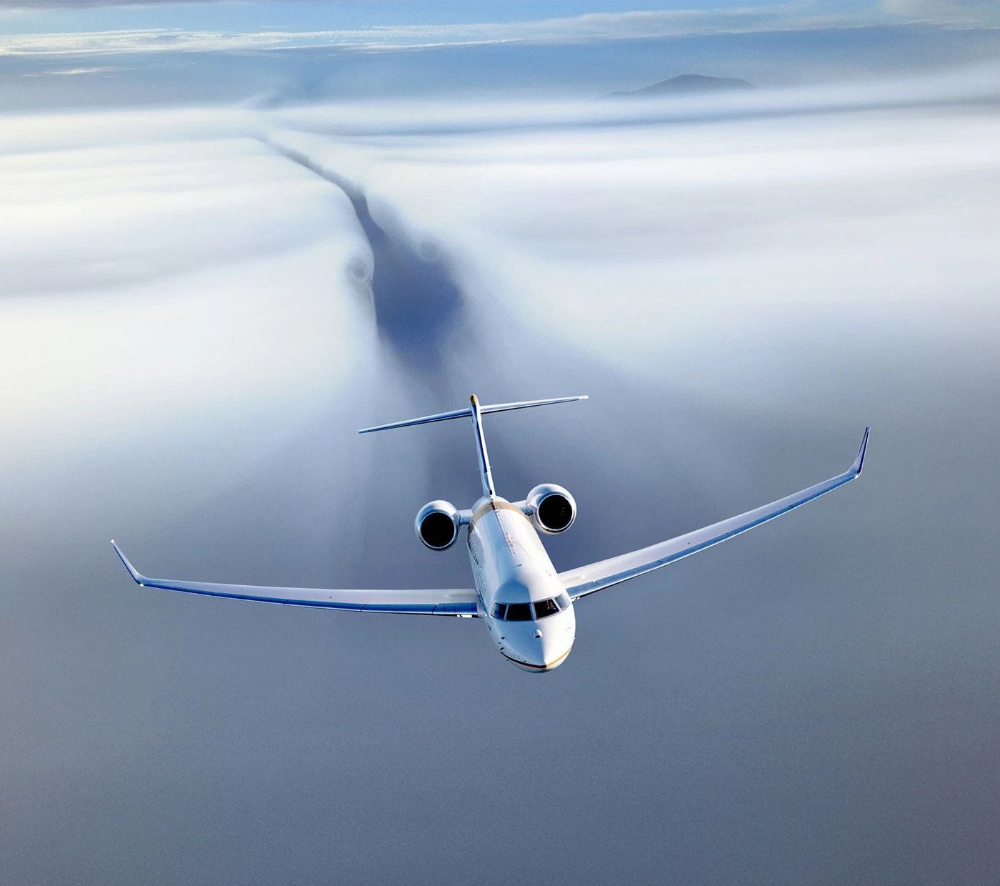 The Global 8000 has intercontinental range