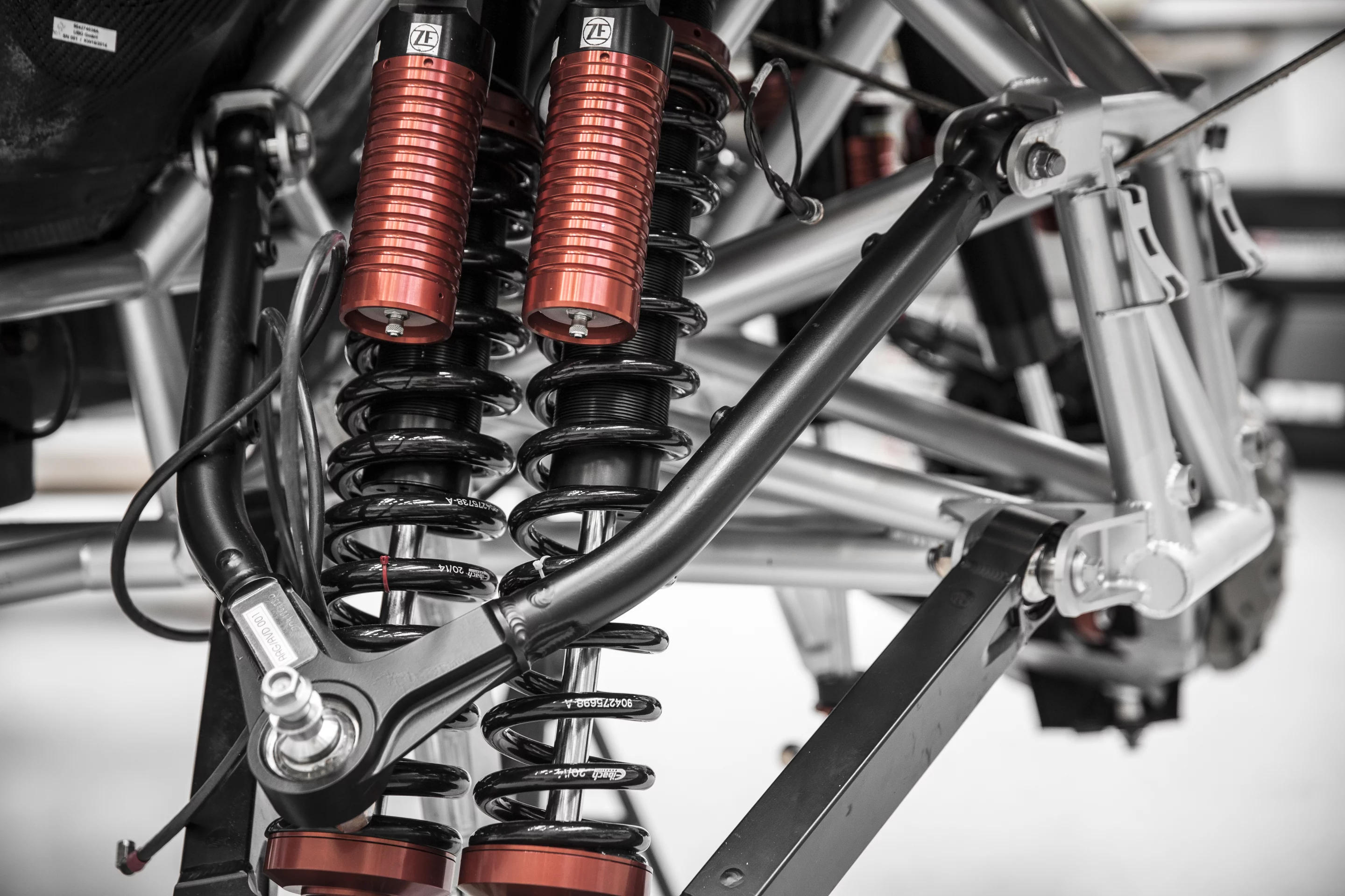 The 2008 DKR's suspension system uses two springs per wheel (Photo: Red Bull Content Pool)