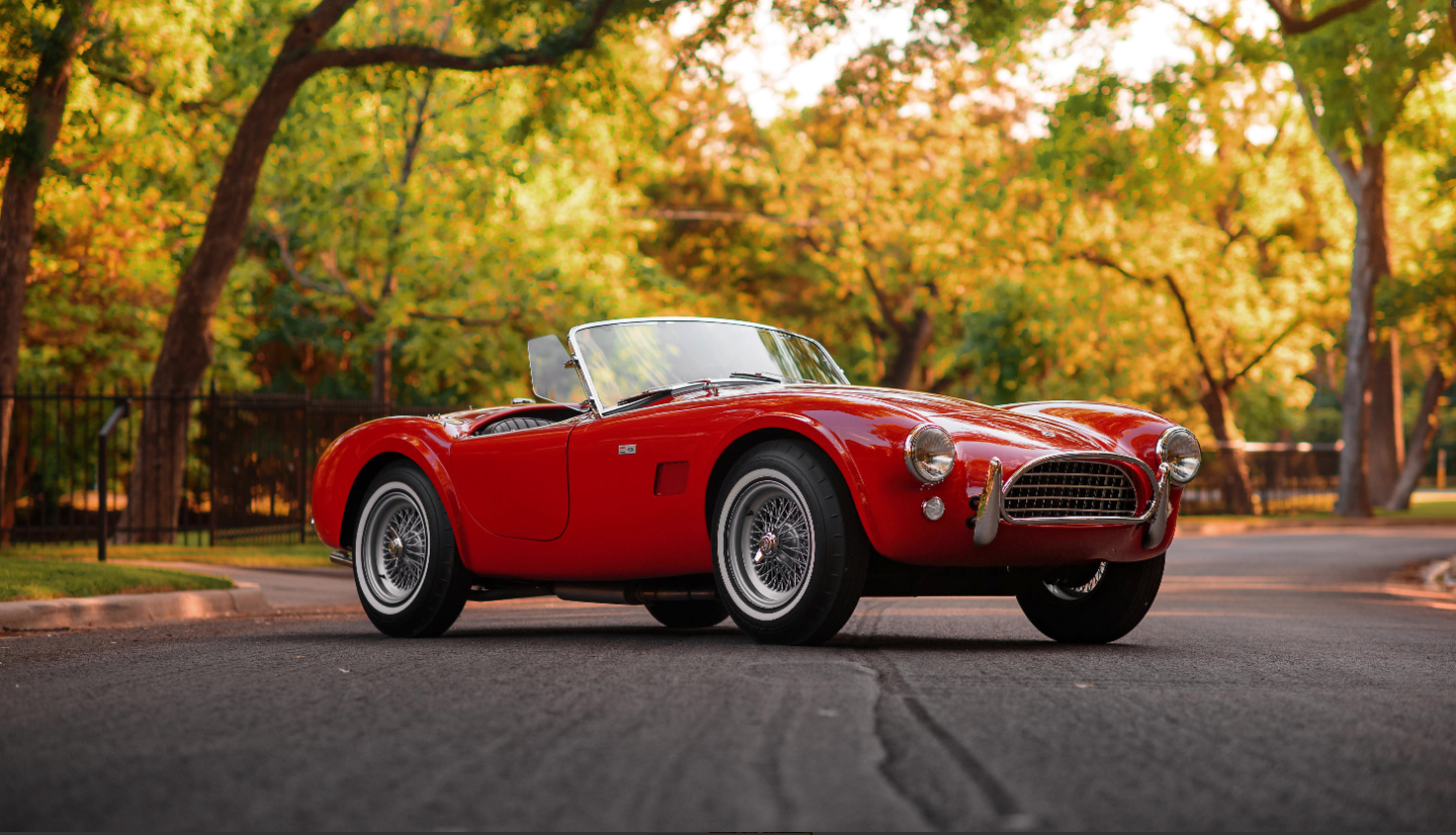 2018 Monterey Car Week Auction Report | 1964 Shelby Cobra 289 |Failed to reach reserve price. High bid: $950,000 | Estimate: from $1,100,000 to $1,300,000 | Auction: Bonhams | Lot 31 | Official Description
