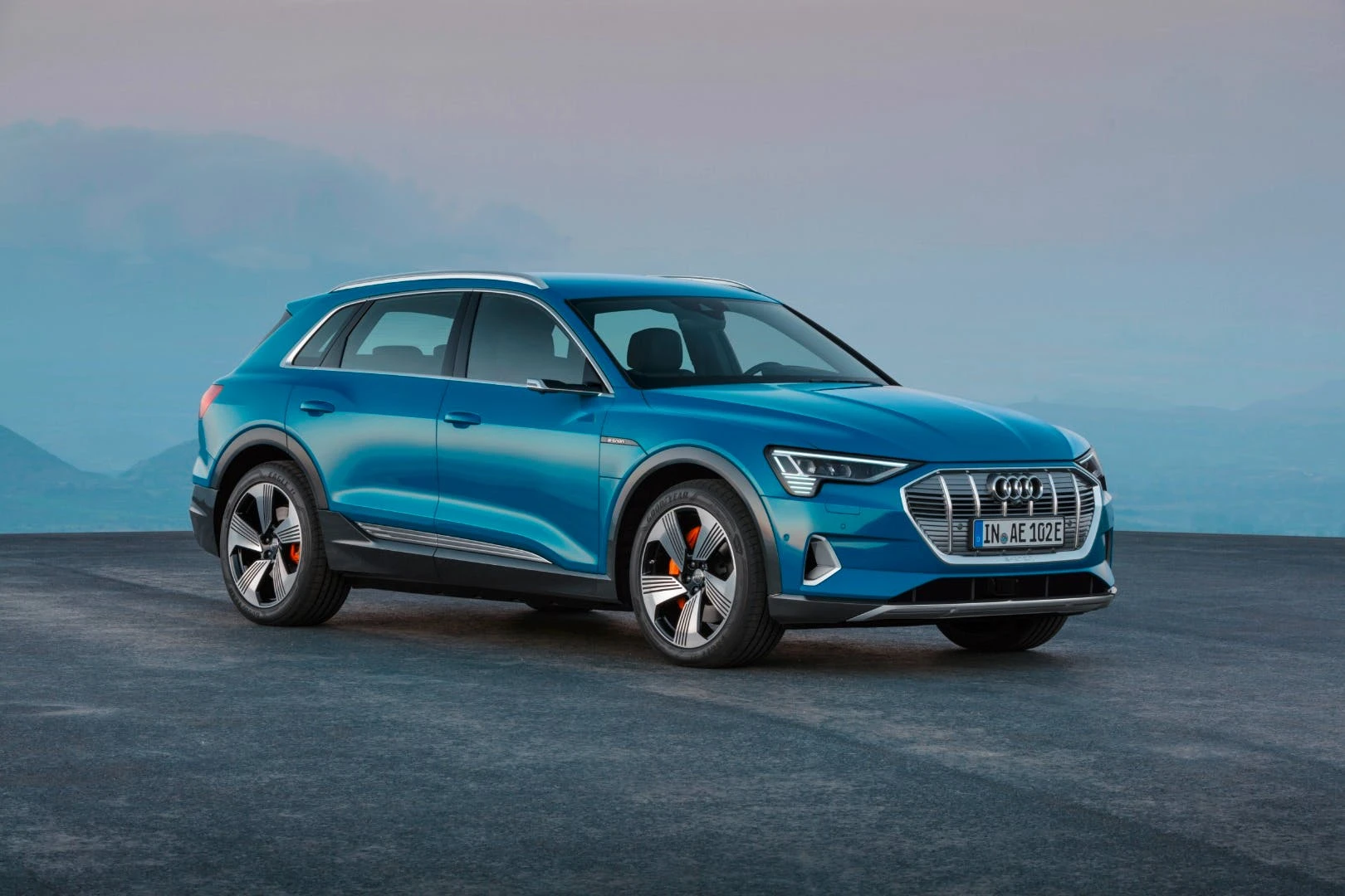 Audi’s e-tron SUV will have a range of 250 mi (402 km)