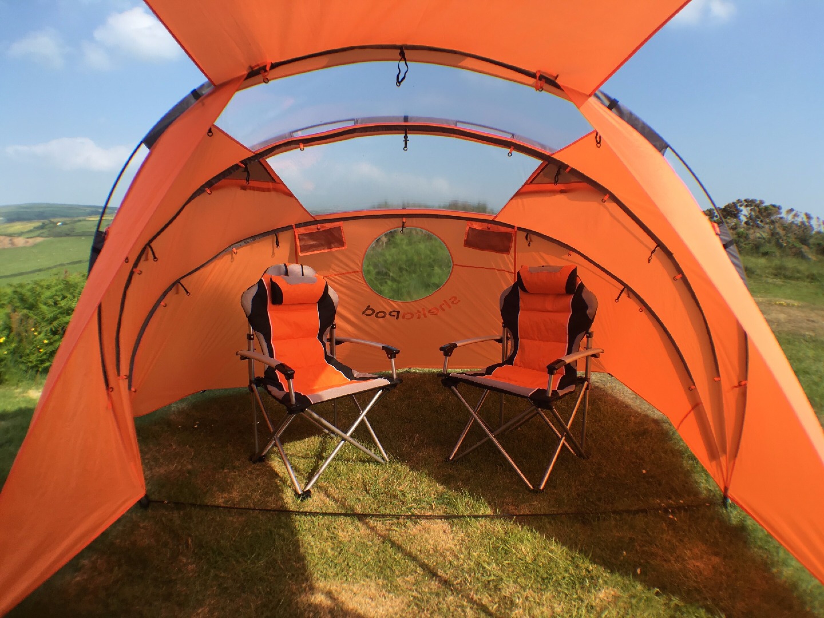 Retractable awningtent adds extra roof and views to your camper van