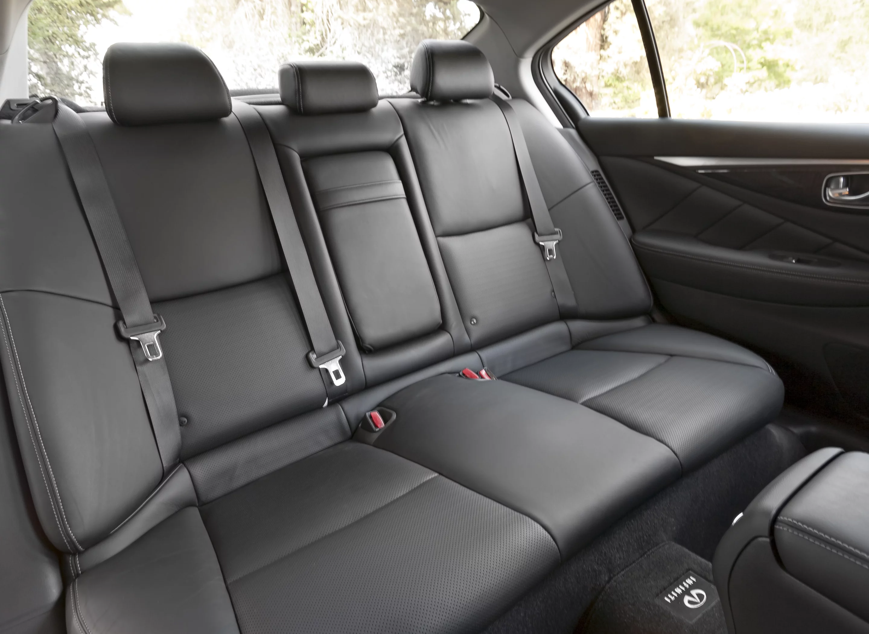 With an extra 82 liters the Q50 interior is more spacious than outgoing model