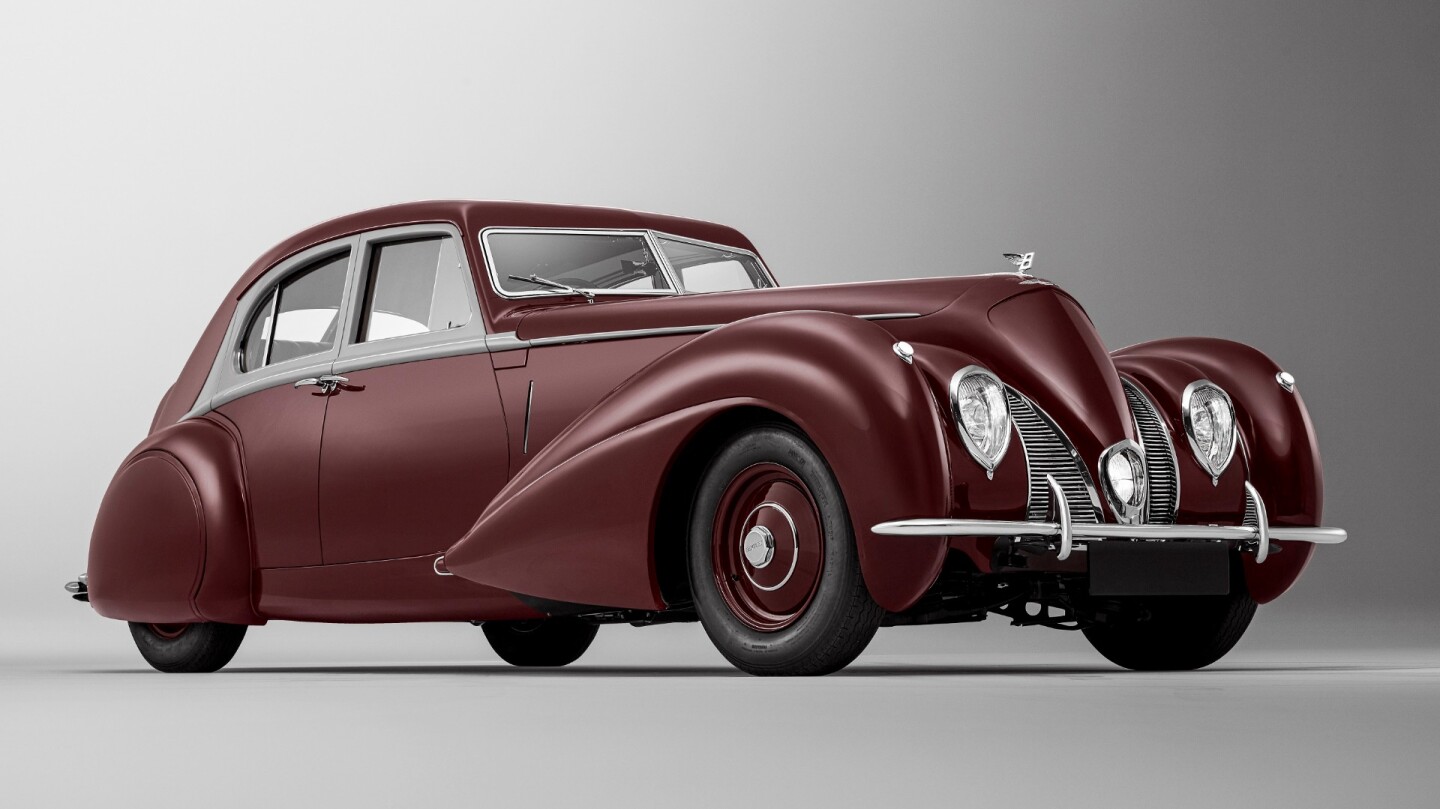 The project of re-creating an historic car naturally fell to Bentley's Mulliner division, which has been designing and building one-off cars for customers since the 1970s, including two State Limousines manufactured in 2002. As Mulliner’s first historic car project, the Corniche has demonstrated the full breadth of the division’s coachbuilding and restoration skills and capabilities