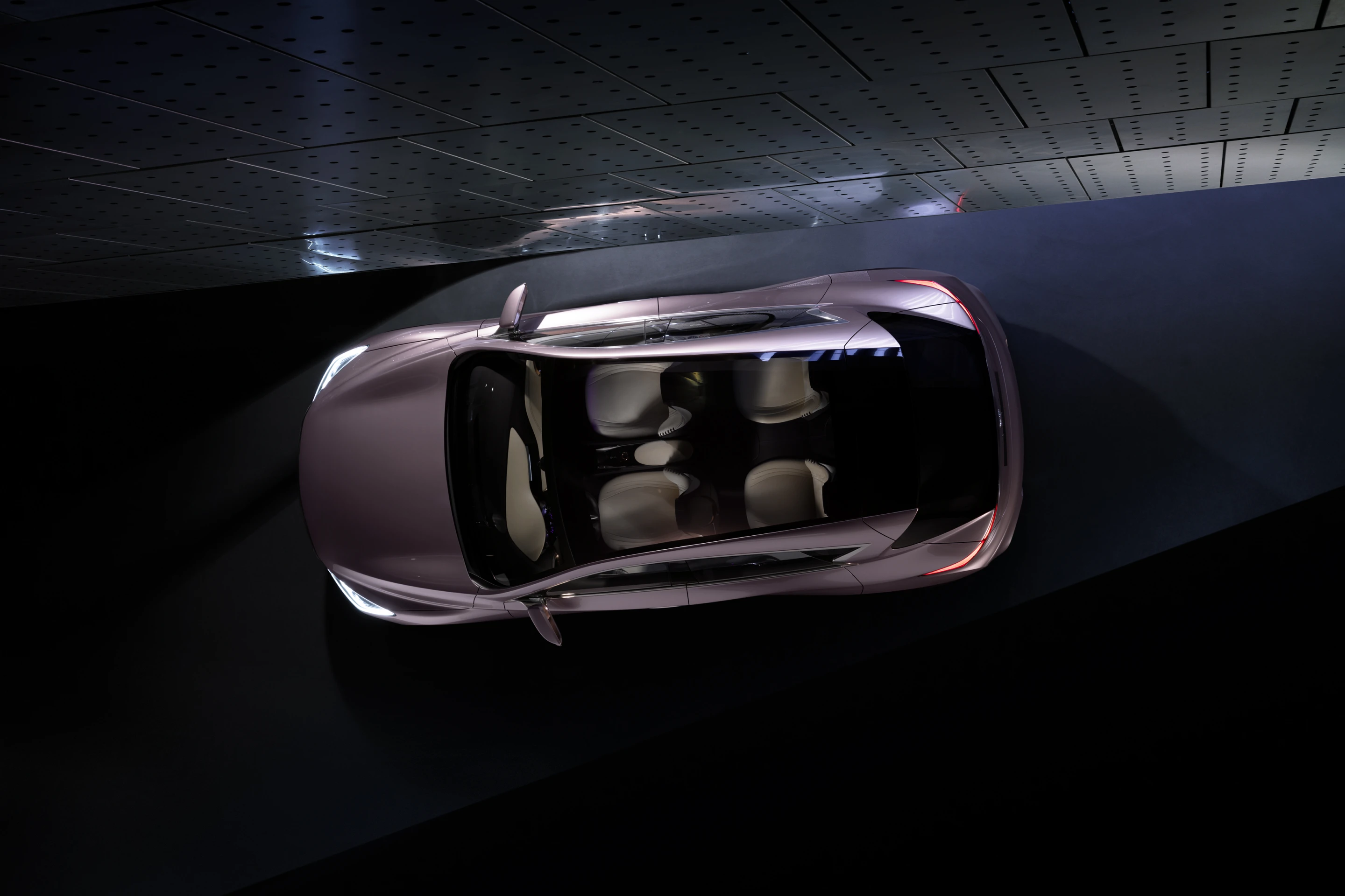 The concept is a precursor to a new premium compact car that Infiniti is to begin producing in its Sunderland, UK plant in 2015