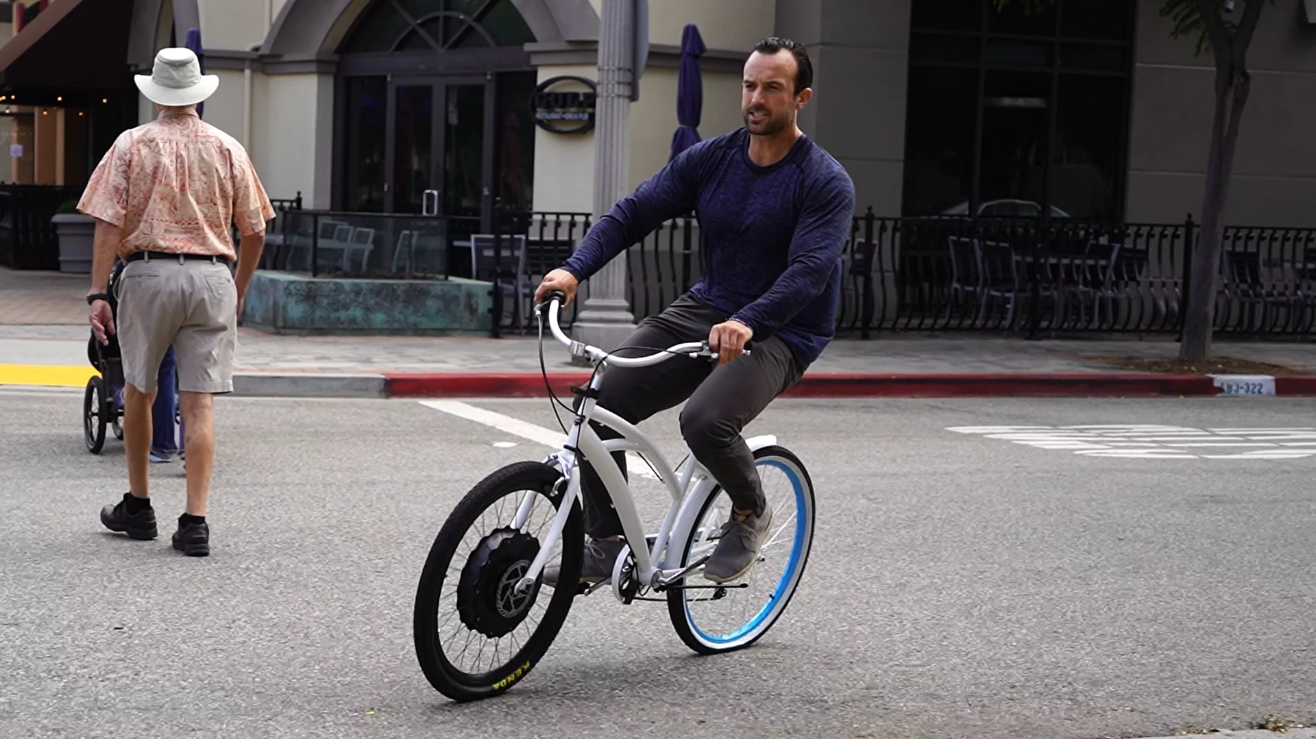 The EZ Wheelie comes with no strings or wires attached