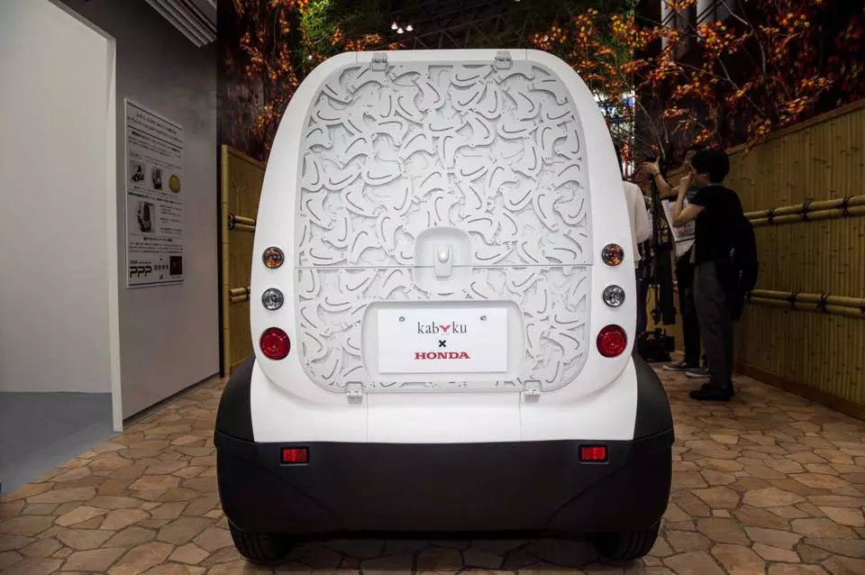 3D printing is used to produce the Micro Commuter's exterior panels