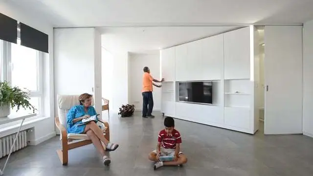 Moving the furniture units