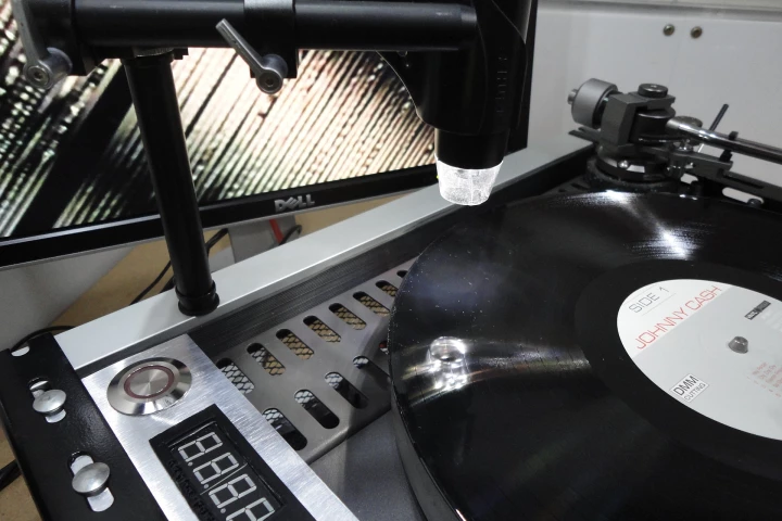 The DRC (Desktop Record Cutter) puts vinyl record making in the hands of home musicians