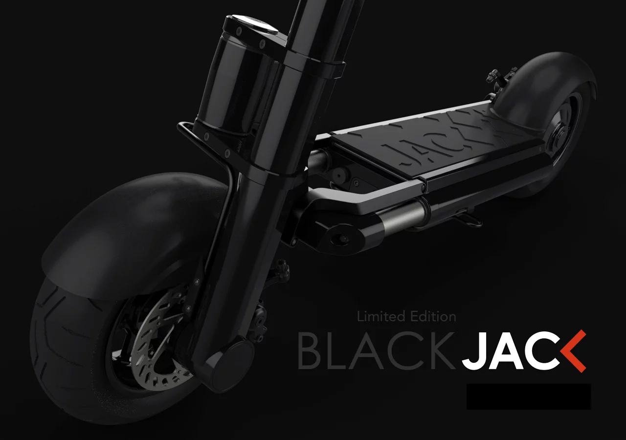 A limited edition BLACK JAC< version in matte black finish with the supporter's name engraved is also available