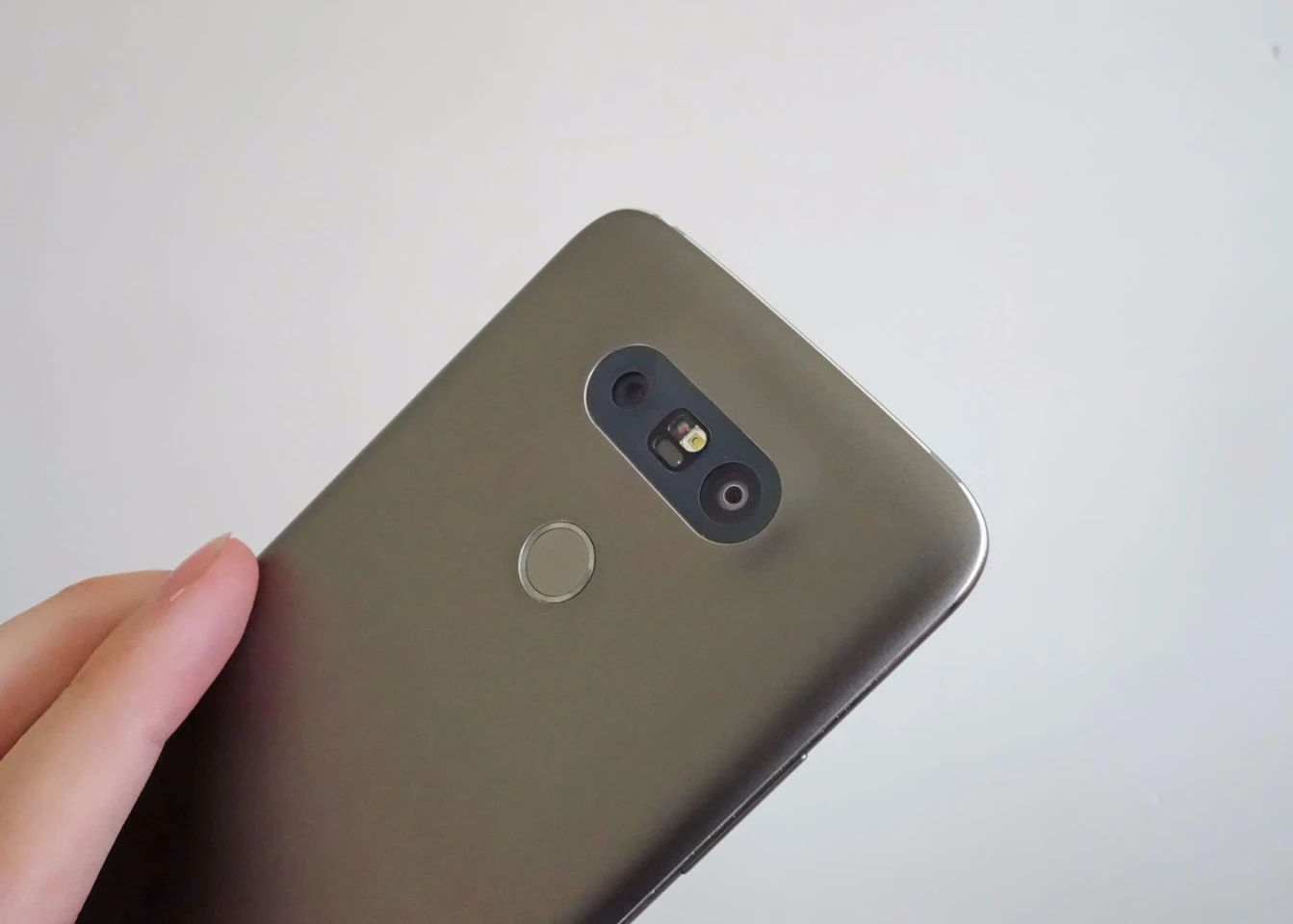 The phone offers two lenses with 78-degree and 135-degree angles for fitting more or less in your shot