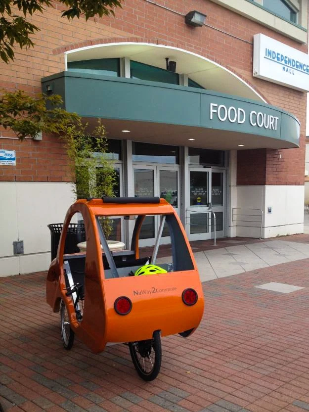 The e-fox tips the scales at 132 lb (60 kg) and can carry a payload of up to 270 lb (122 kg)