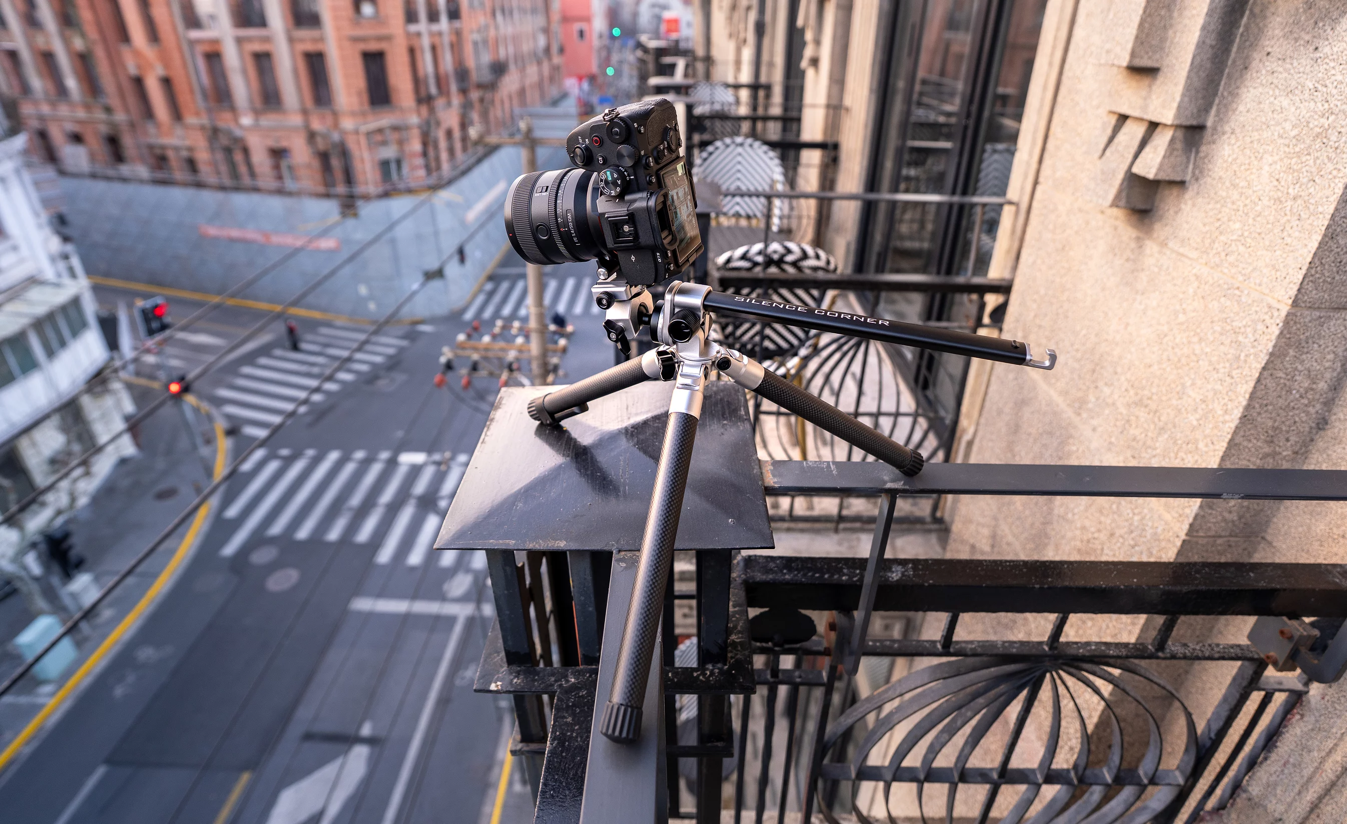 The Viperpod makes a good mini-tripod when needed