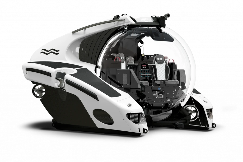 This three-person C-Research will dive to 480 meters