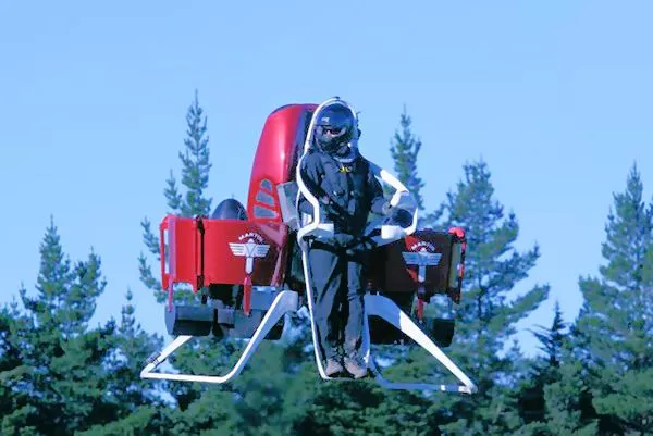 The P12 prototype during a manned flight test (Photo: Martin Aircraft)