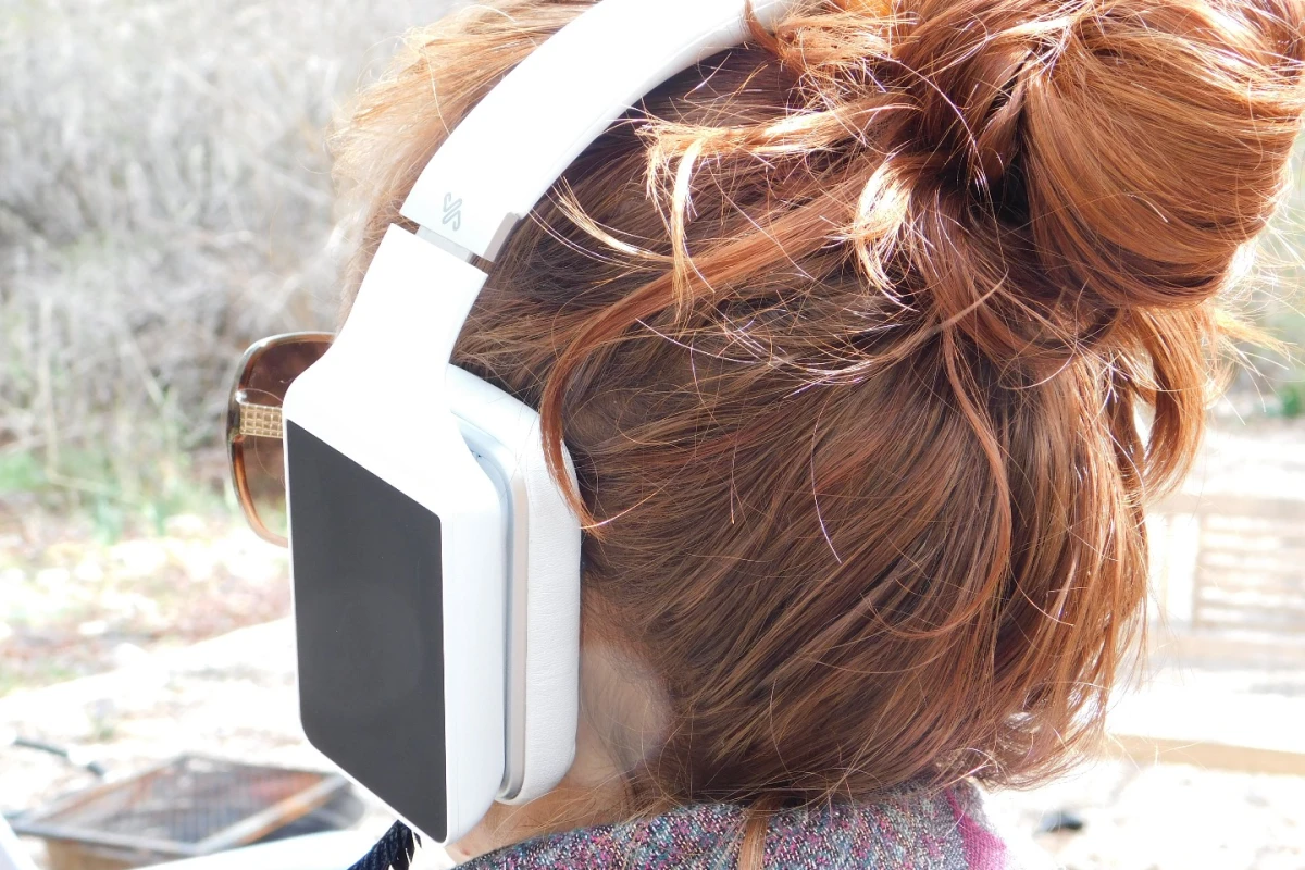 Vinci smart headphones are an all-in-one audio system with voice assistant