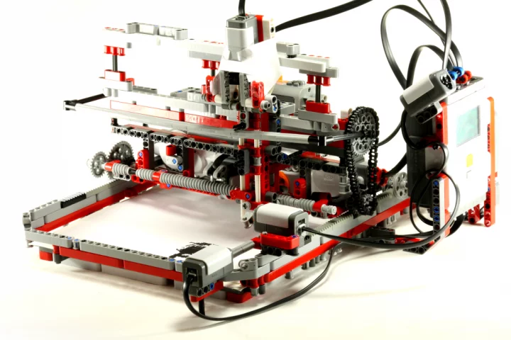 The PriNXT functioning printer made of Lego by 14-year old Lego Mindstorms wunderkind Leon Overweel