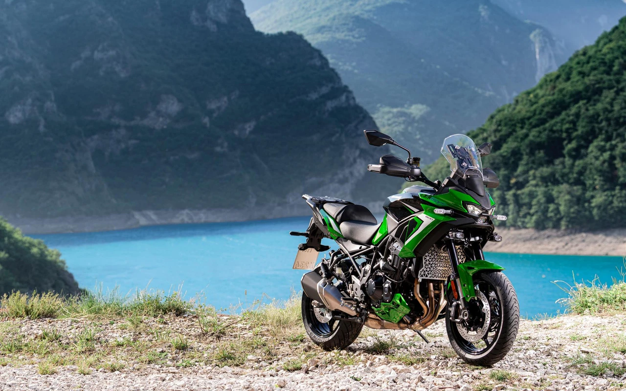 Front- and rear-mounted radars add adaptive cruise control, forward collision warning, and blind spot detection to the Versys tech package