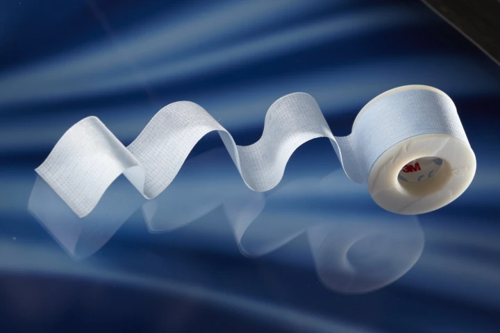 3M's new Kind Removal Silicone Tape is said to cause less discomfort and skin damage upon removal than other medical adhesive tapes (Image: 3M)