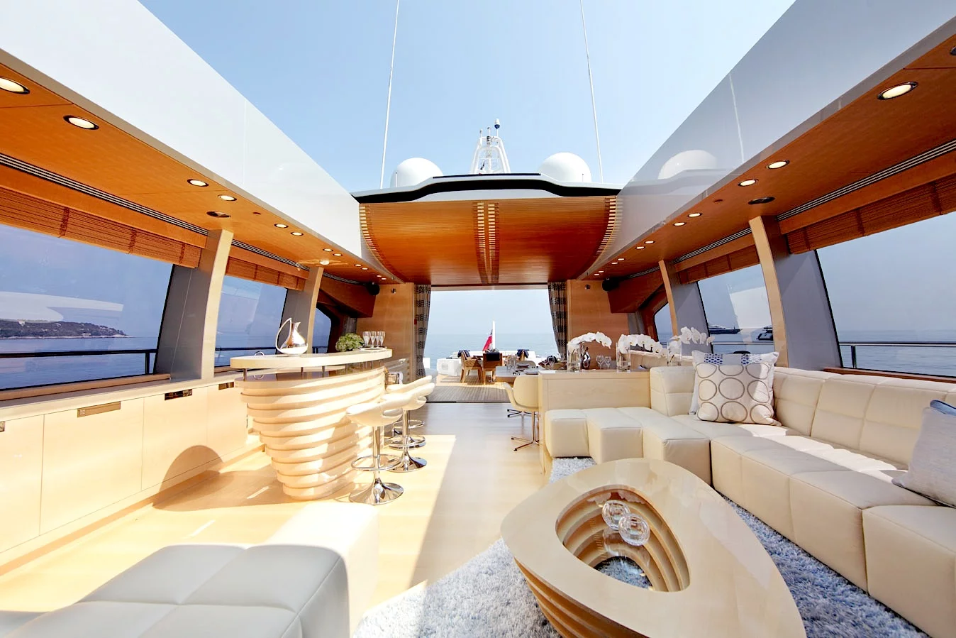 M/Y Shooting Star lounge with cover retracted