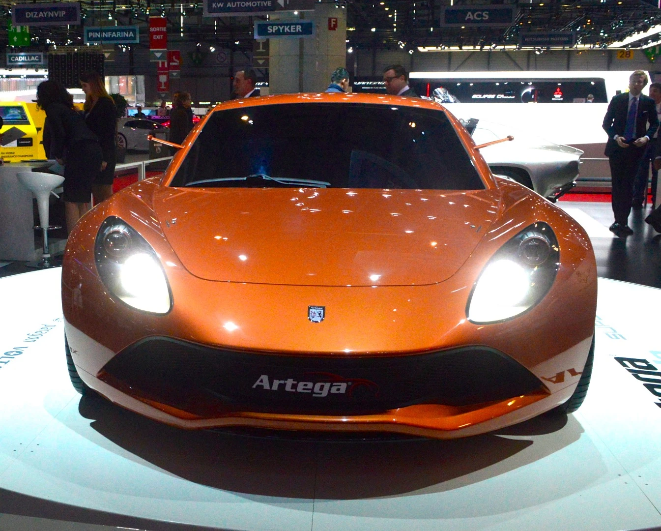 The front-end design is much cleaner than that of the 2015 Scalo