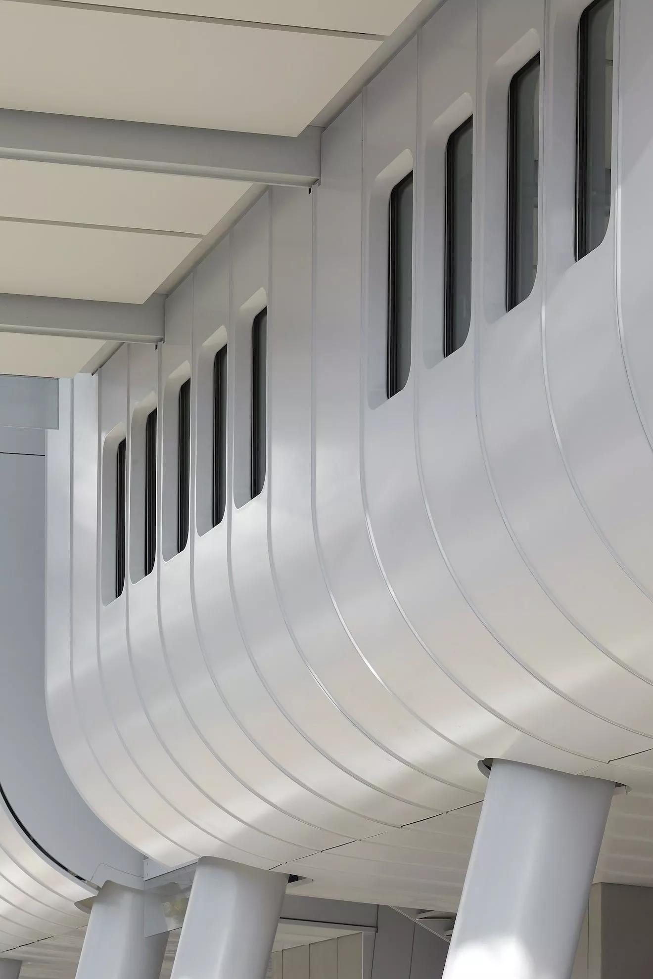 The project’s curved design seamlessly integrates with Monaco’s natural coastline