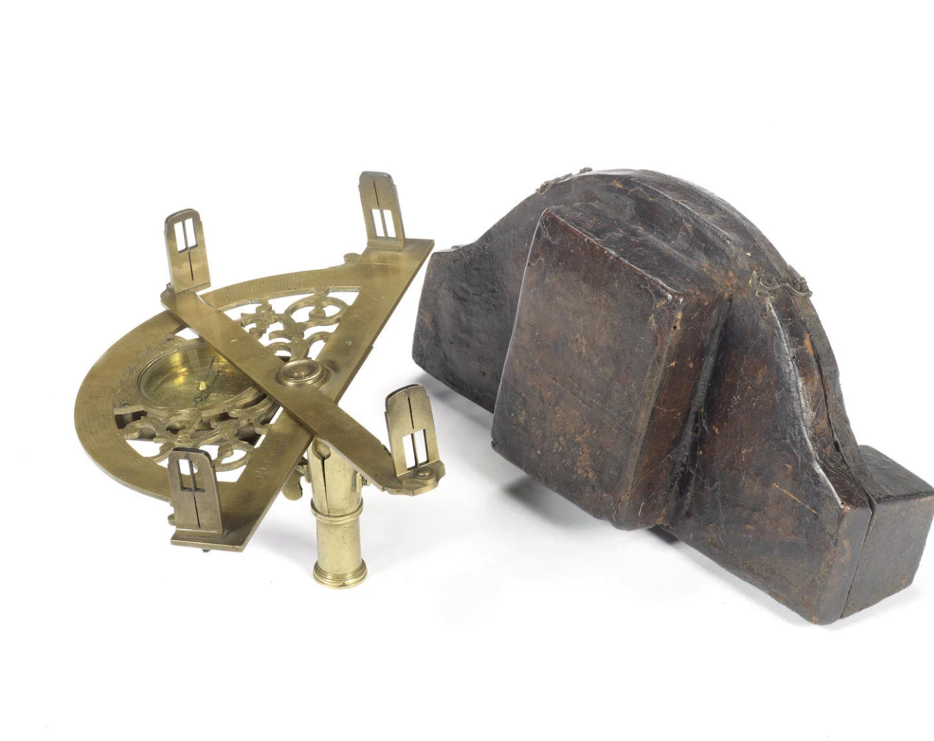 This early 18th century graphometer in its original leather case is expected to sell for at least US$4,900