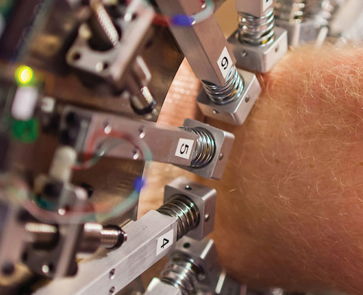 The FitSocket technology captures leg tissue properties to (Photo: courtesy of MIT Biomechatronics lab)