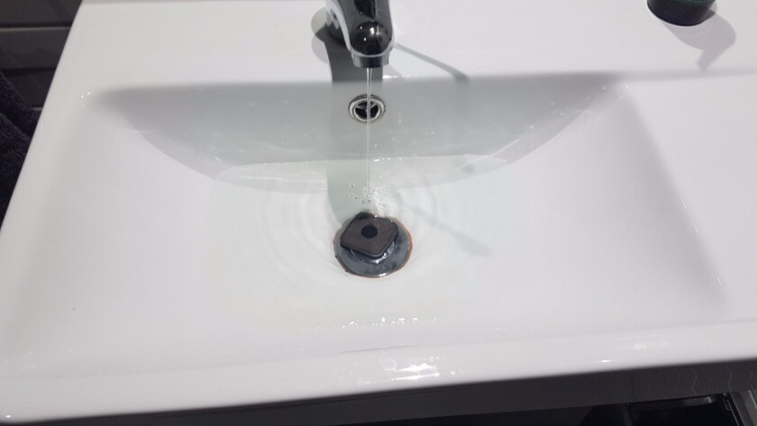 With a waterproof rating of IP68, the Tile Sport can withstand being submerged in 1.5 m (5 ft) of water for up to an hour