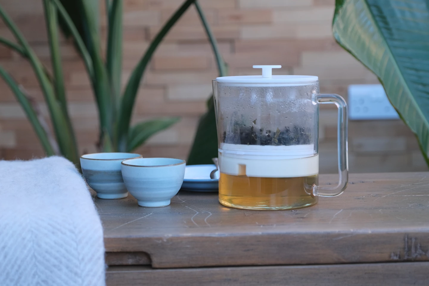 The REEDesigned teapot reportedly works with all types of loose leaf tea