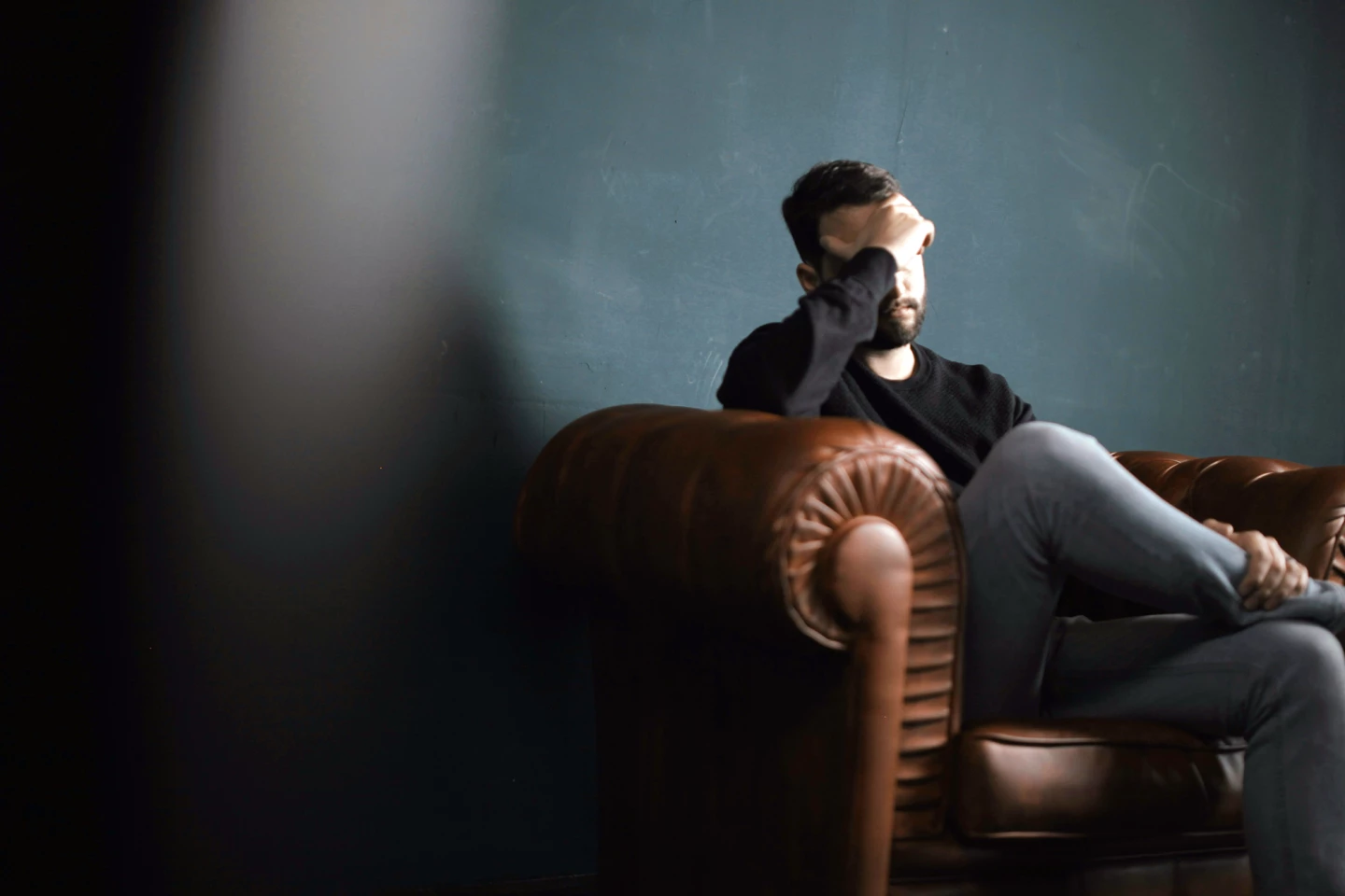 Stronger stomach-brain coupling was associated with worse mental health