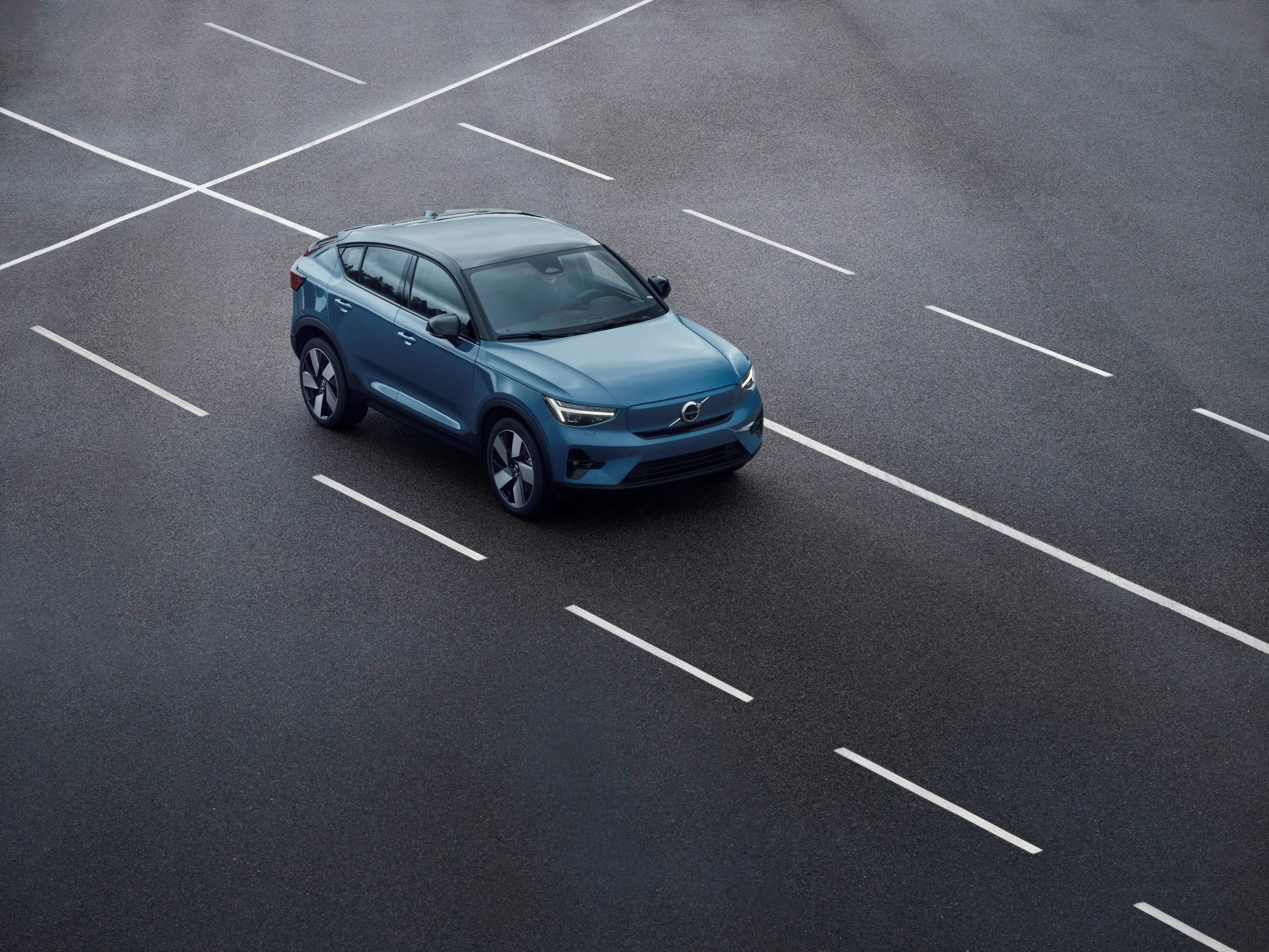 Volvo's new C40 Recharge combines a car and SUV in a way that the crossover focuses on the car as a road