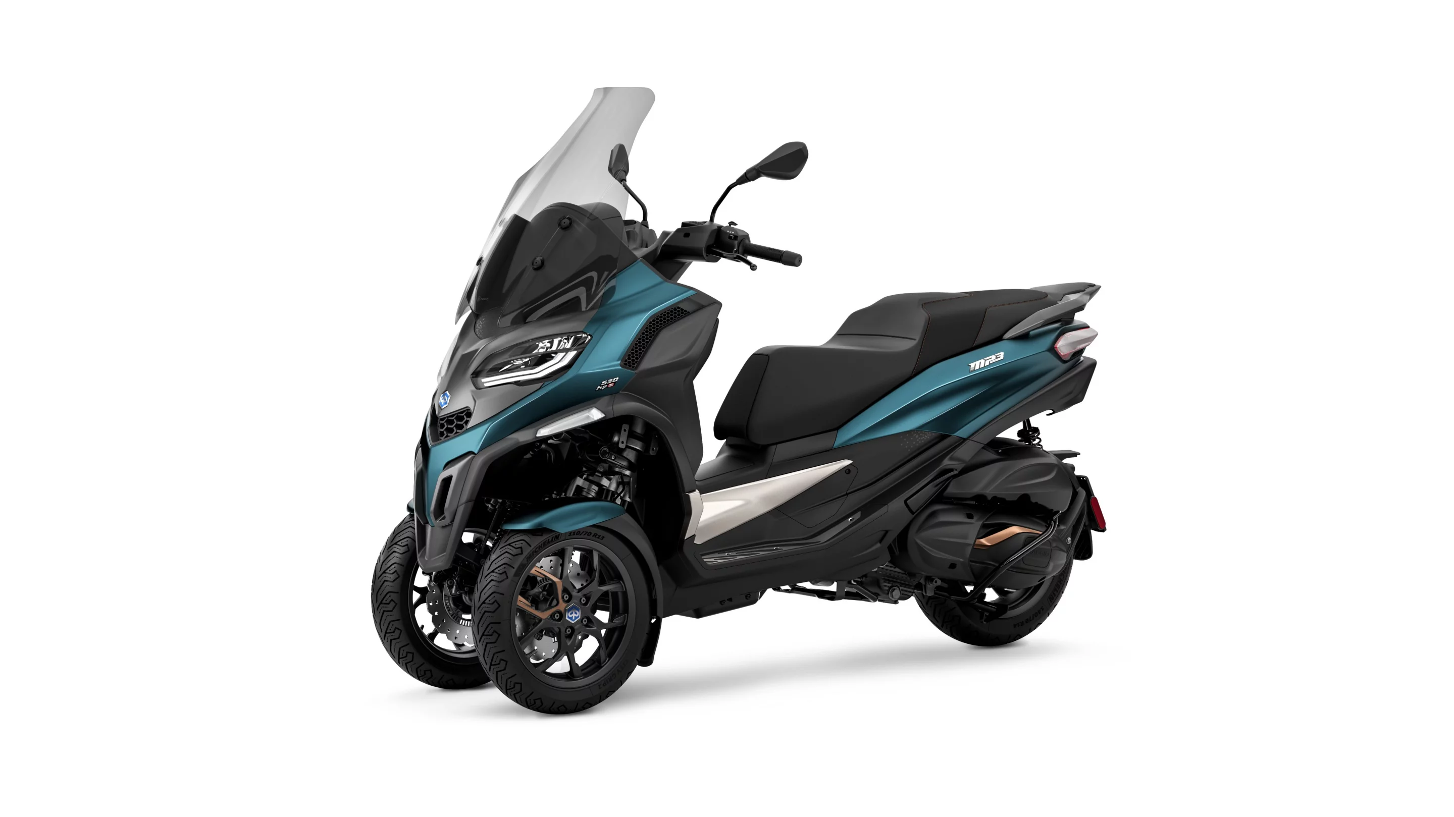 The blue color is exclusive to the 2022 Piaggio MP3 530 HPE