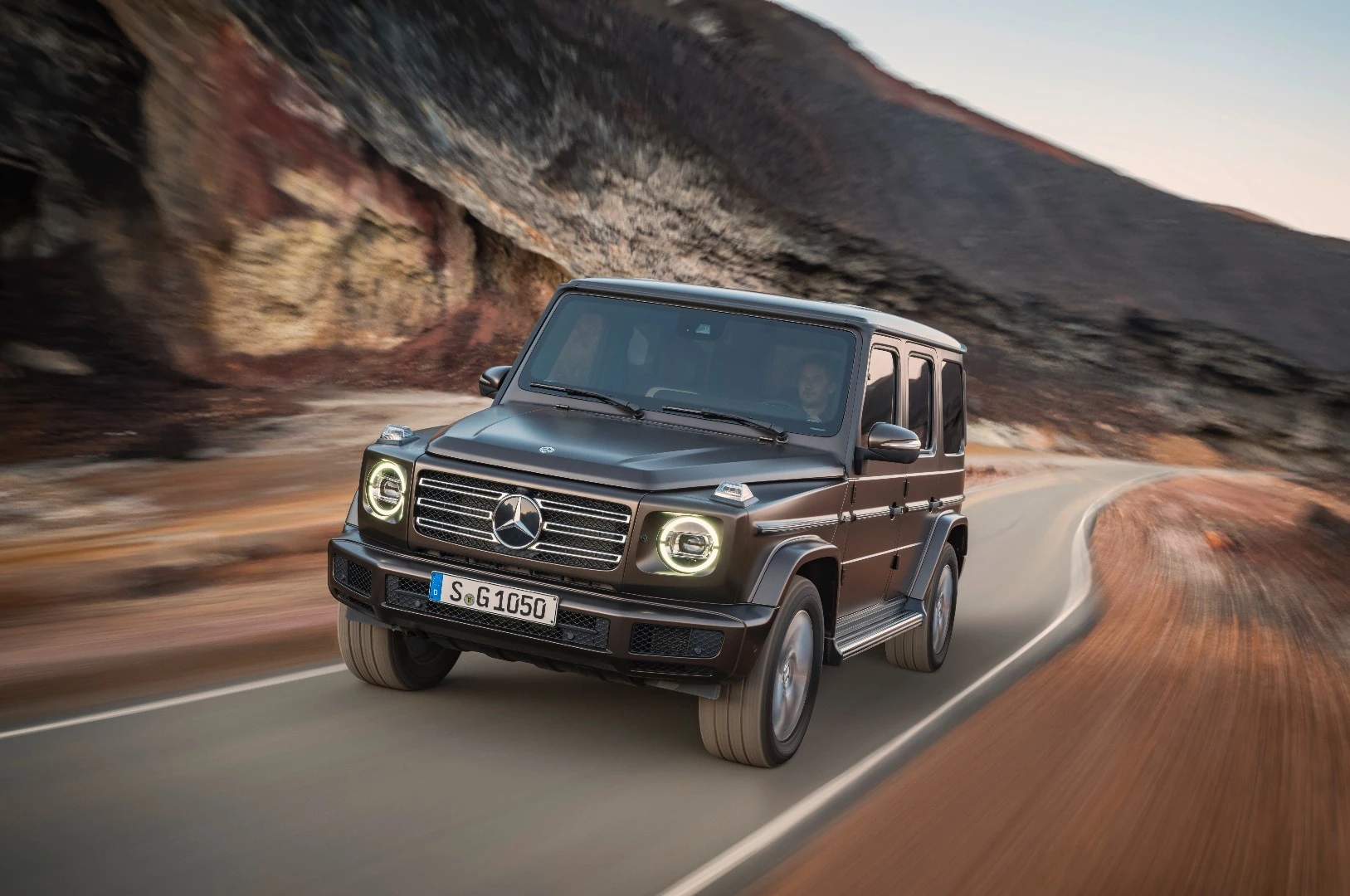2019 Mercedes G-Class: LED headlights will divide opinions
