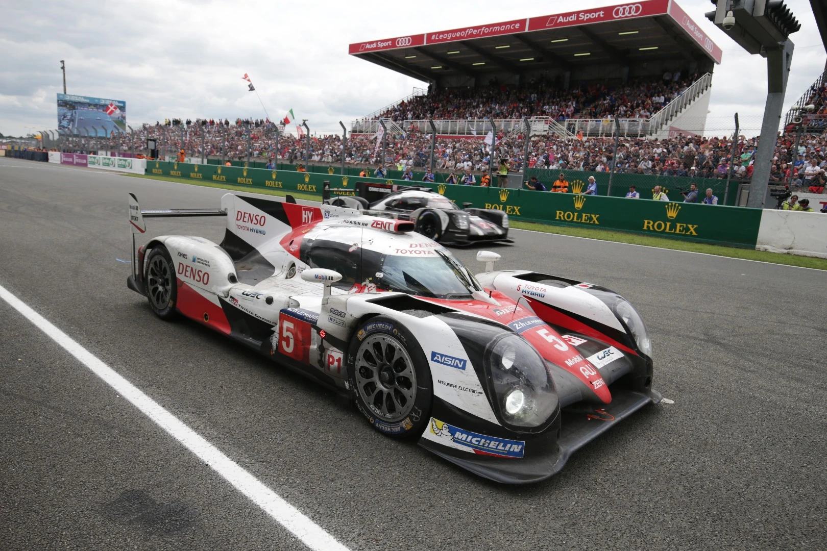 The Toyota TS050 Hybrid sits stranded, just 3 minutes from completing an historic win