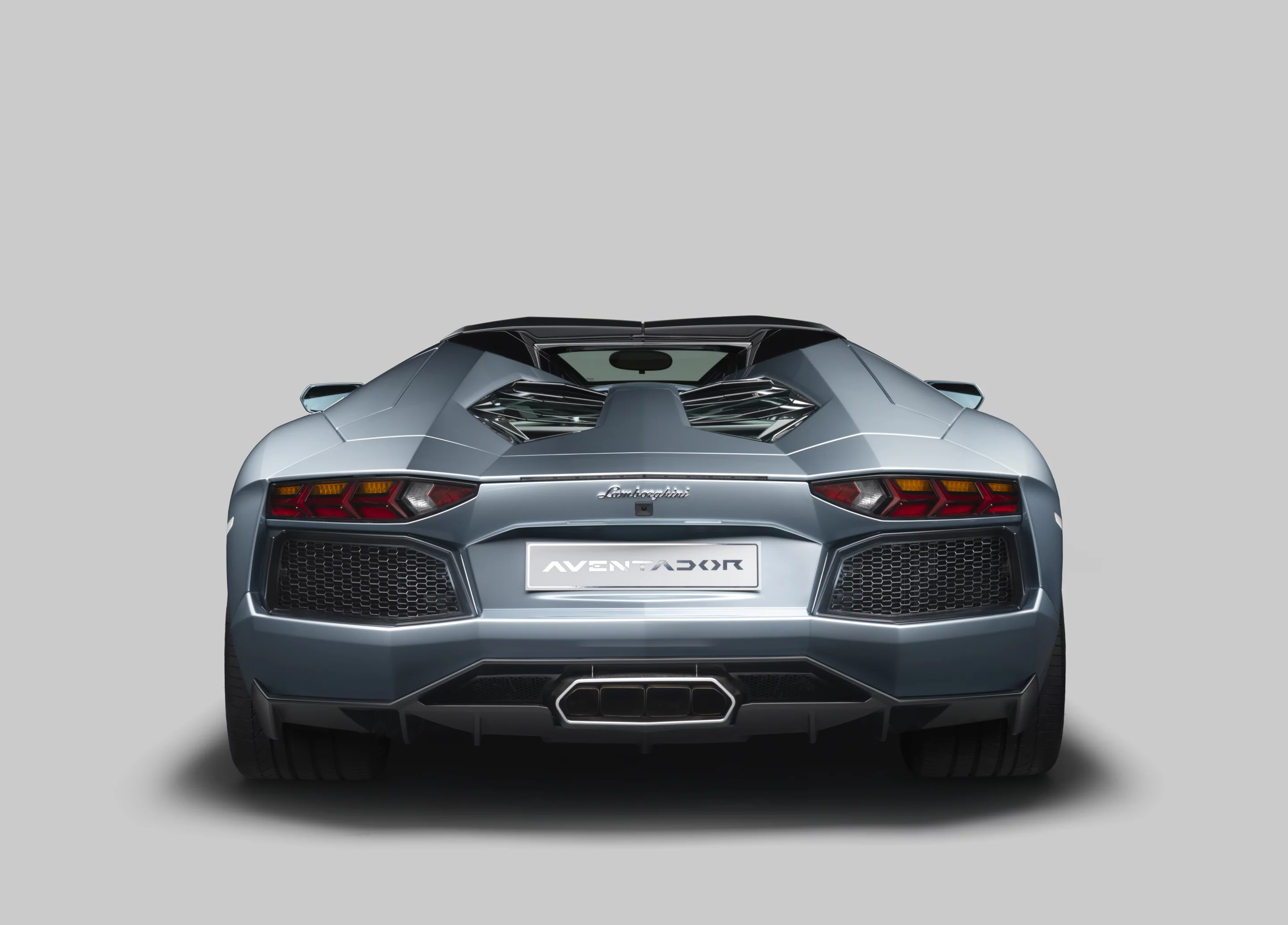 Lamborghini Aventador LP700-4 Roadster rear view