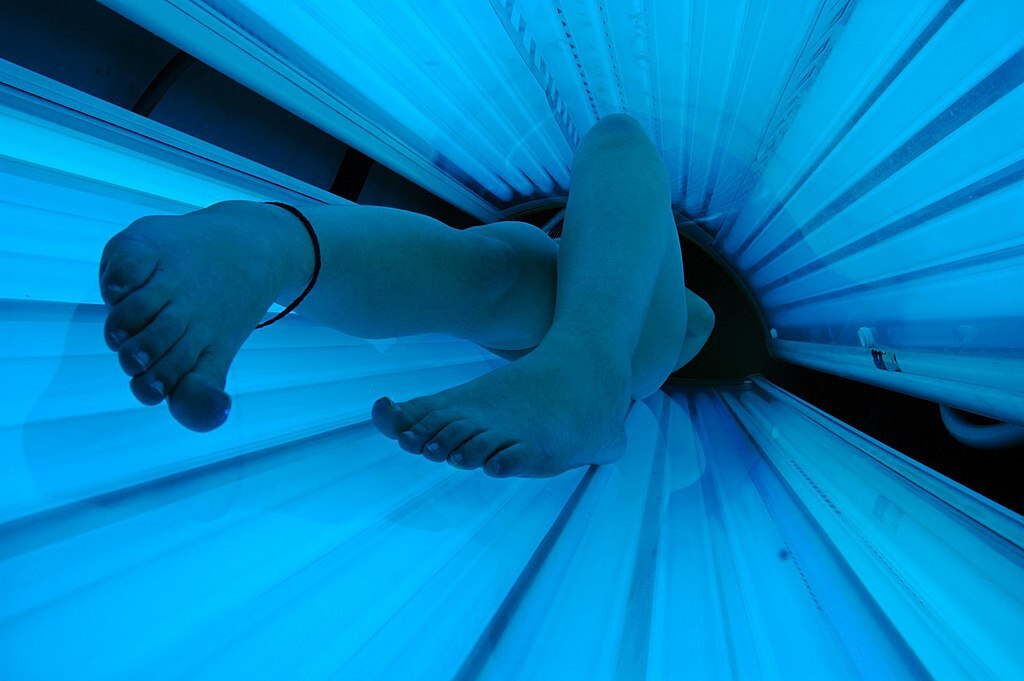 Tanning beds mutate nearly your entire skin and triple melanoma risk