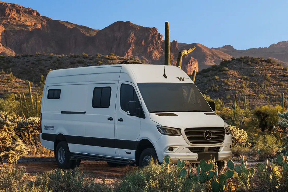 Winnebago goes all-modular with Sprinter