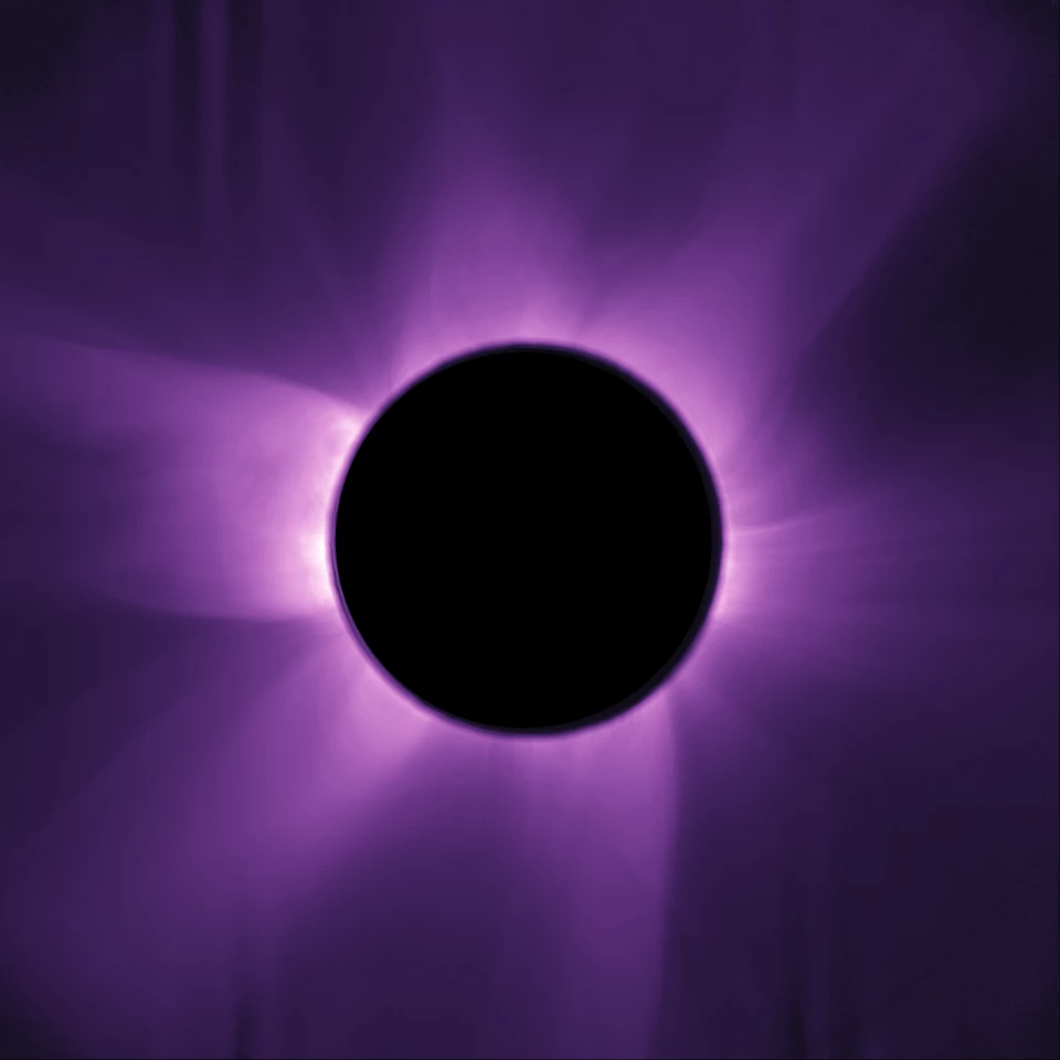 The inner corona seen in polarized white light