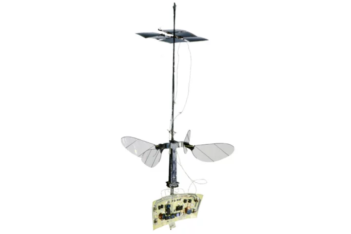 The latest Robobee modification allows it to fly without needing a wire tether