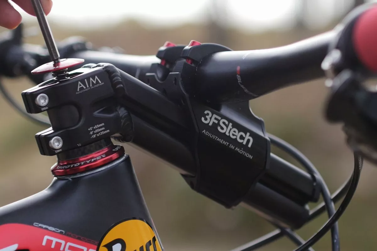 The AIM stem with the handlebar set to its middle position, for trail riding