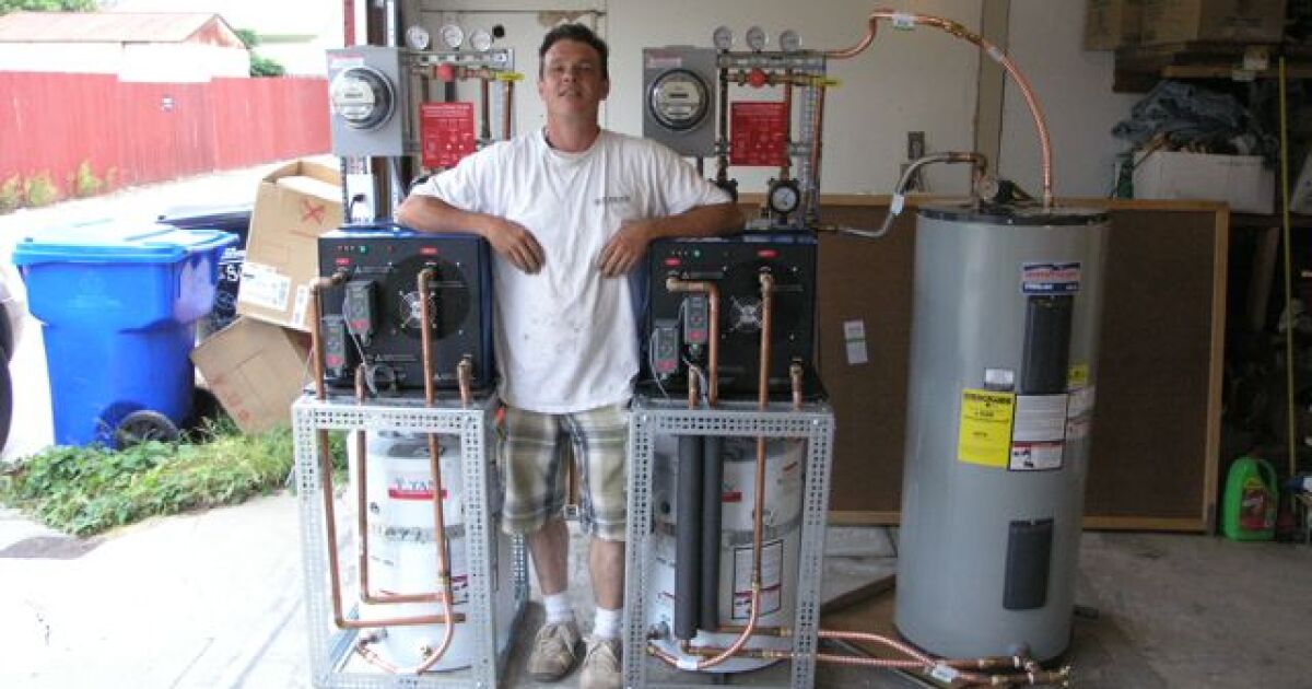 Improving hot water heating efficiency with cold water