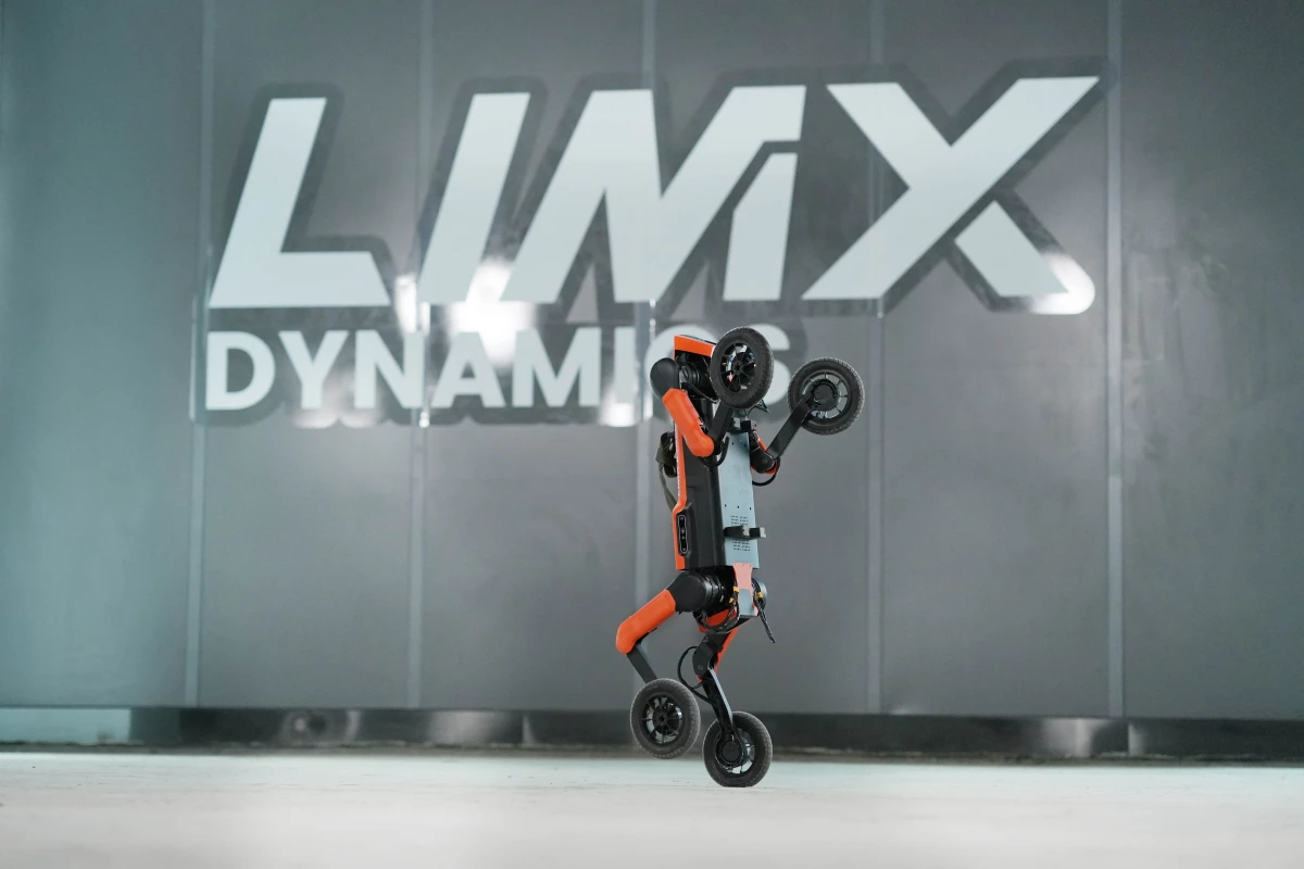 The W1 quadruped robot can now stand, walk and roll on its hind legs