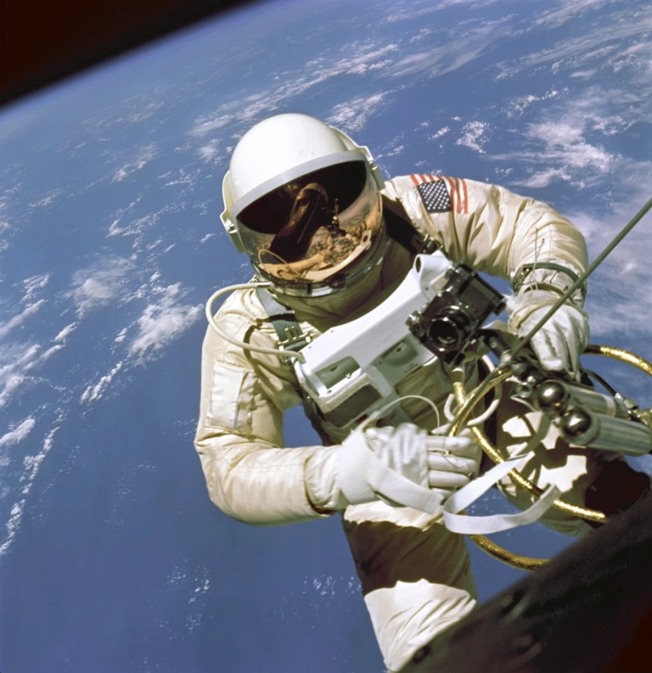 The Calibre 321 movement was used in Speedmaster watches flown on the Gemini and Apollo missions