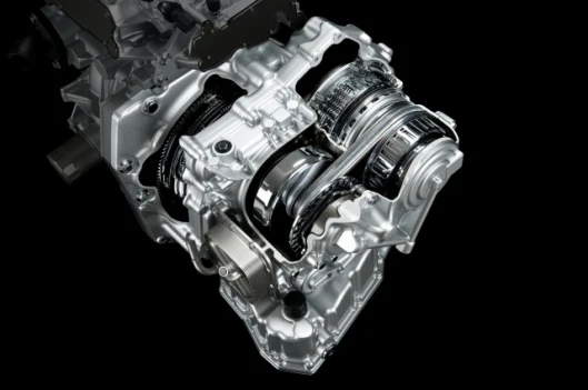 The 7.3:1 ratio of the new generation CVT is said to be the world's highest for its class