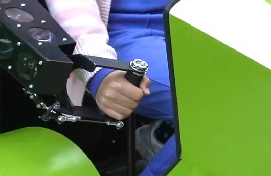 The throttle opens and closes the gripper and rotates the arm in and out