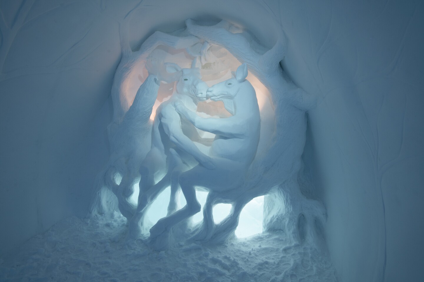Give us a Kiss was designed by Carl Wellander and Malena Wellander. "What if nature puts on an act every time we step outside the door?" says the pair. "Maybe all the animals out there are just like you and me. They only want to live a decent life and enjoy the company of others"